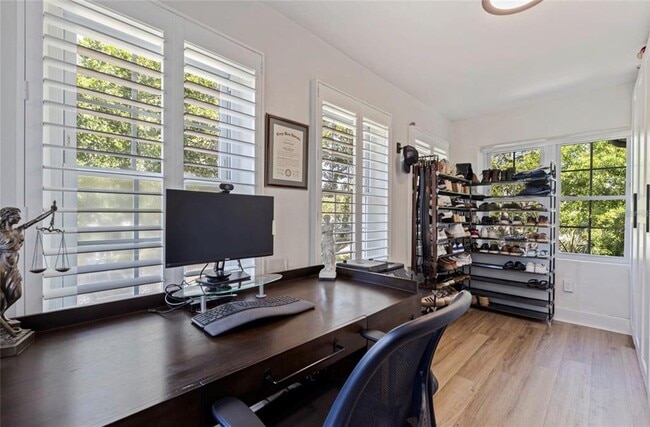 Building Photo - 7120 3rd Ave N