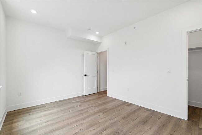 Building Photo - 1834 N 18th St