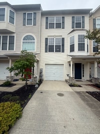 Building Photo - 5729 Goldfinch Ct