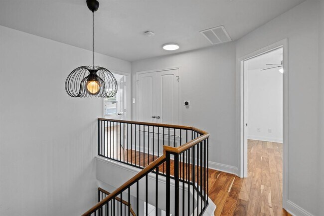 Building Photo - 1821 Indian Lodge Dr