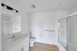 Building Photo - 287 Gholson Ave