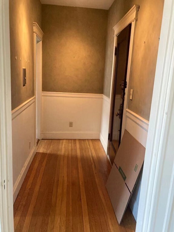 Building Photo - 43 Glenville Ave