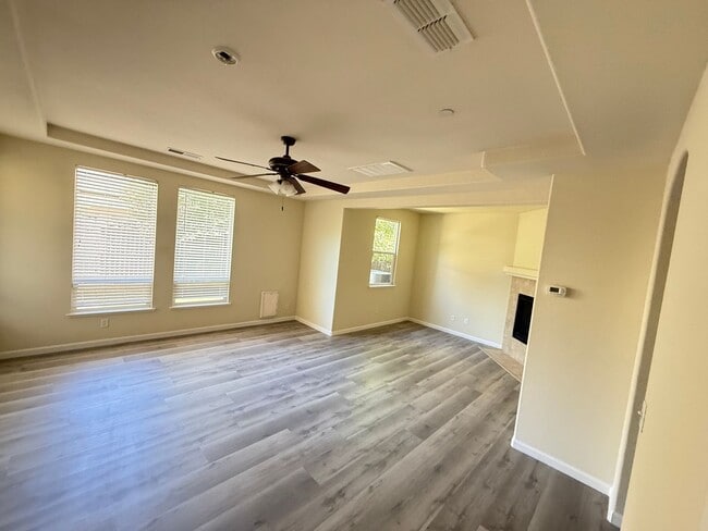 Building Photo - 1456 Eaglesfield Ln