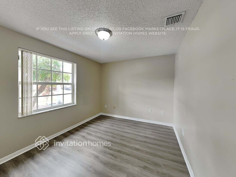 Building Photo - 15745 NW 16th Ct