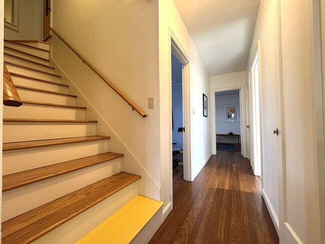 Building Photo - Stunning Home with Loft-Style ADU & Outdoor Amenities