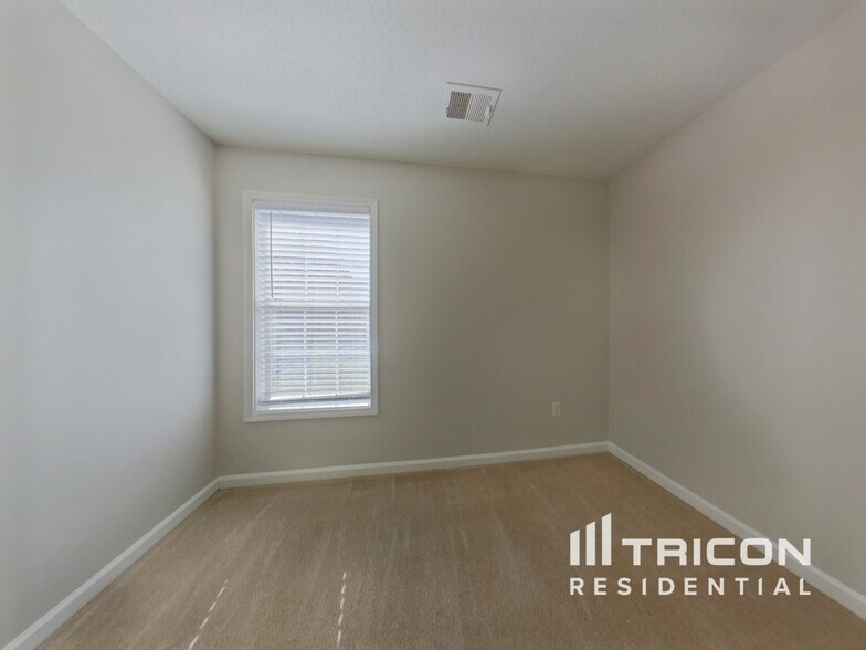 Building Photo - 207 Turtle Cv