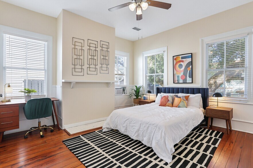 Building Photo - 303 W Park Ave