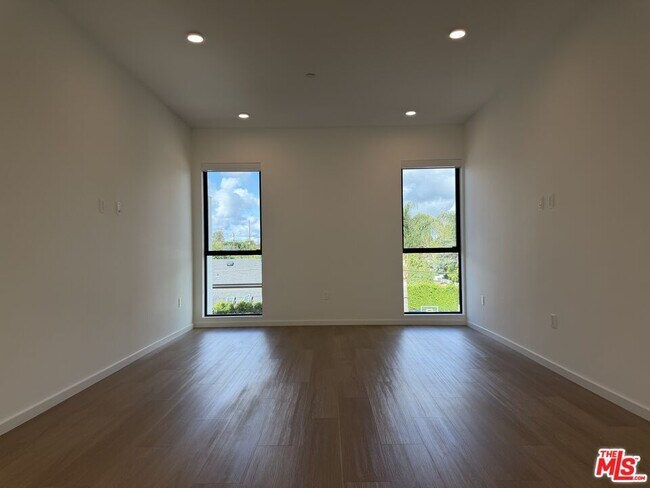 Building Photo - 5119 Colfax Ave