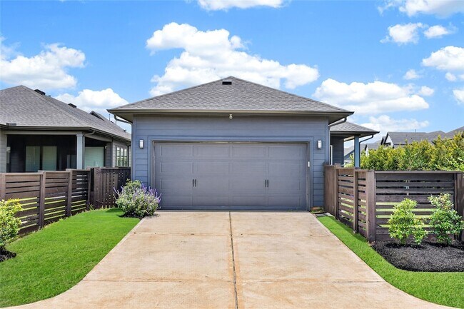 Building Photo - 18403 Vivacious Ln