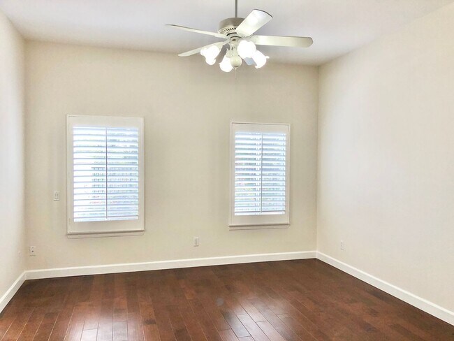 Building Photo - Wonderful Single Story Home, Quiet Neighbo...
