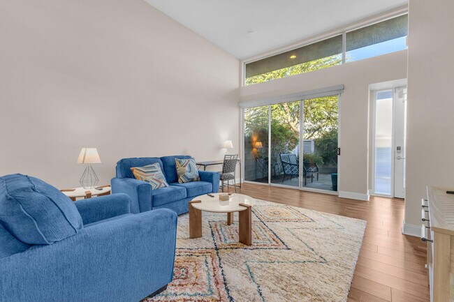 Building Photo - 3657 Quiet Side St