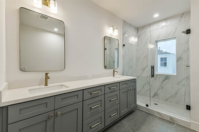 Building Photo - 7709 Earl Rudder Wy