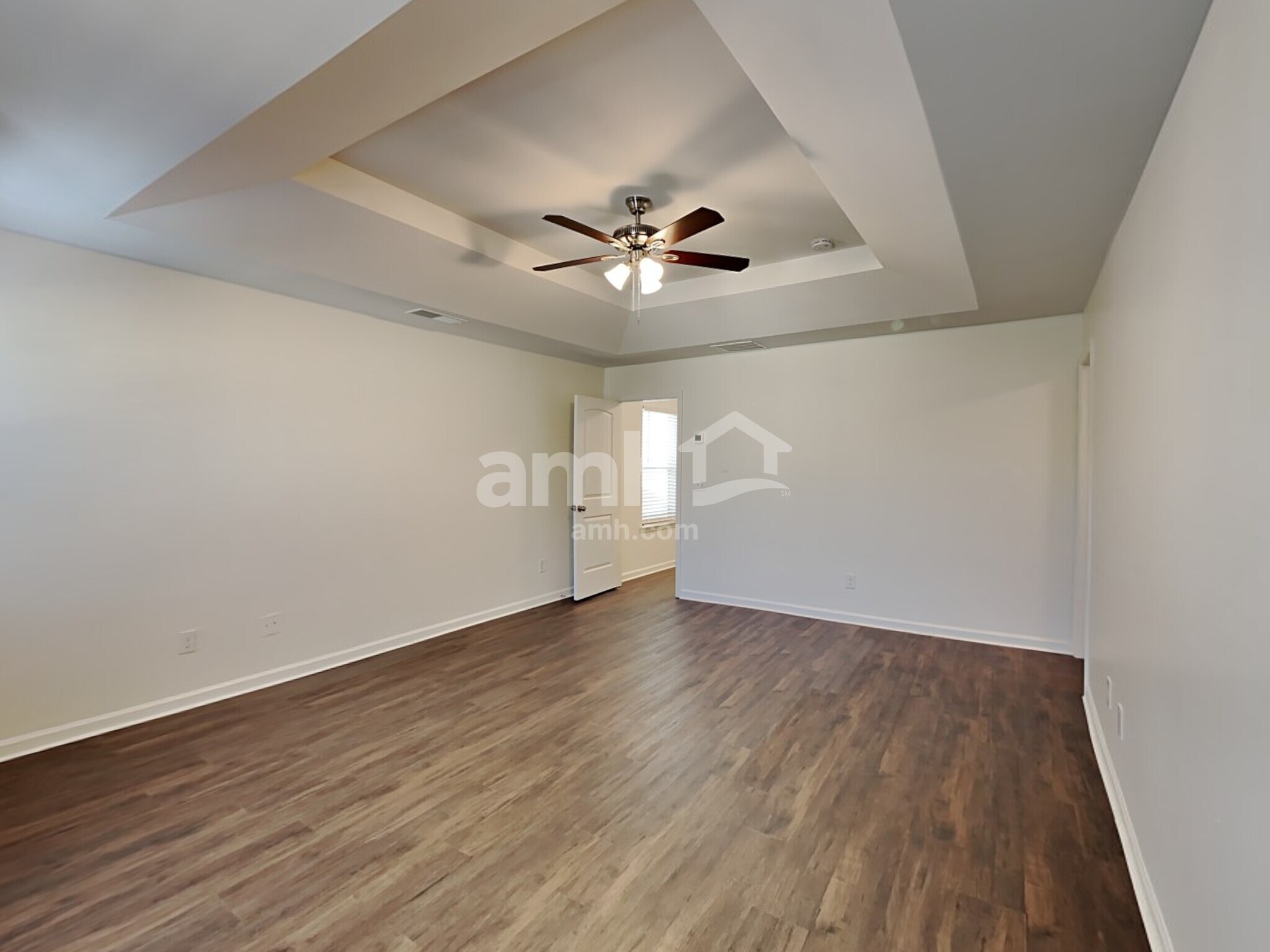 Building Photo - 421 Lossie Ln