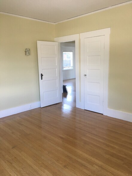 Bedroom - 2240 Rose St
