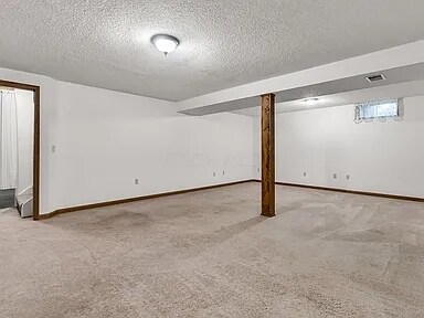 Building Photo - 428 Grand Ridge Dr