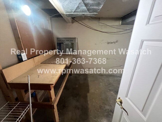Building Photo - 1105 S 700 E