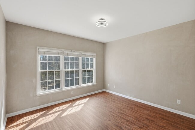 Building Photo - 2927 Arbor Creek Ln