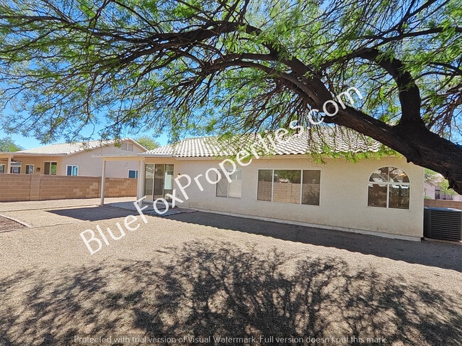 Building Photo - 10057 E Paseo San Bruno