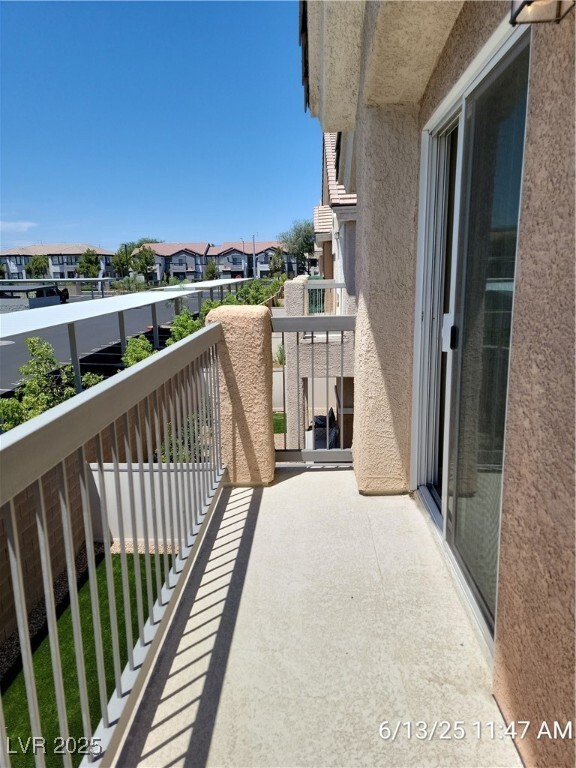 Building Photo - 2327 Koho Dr