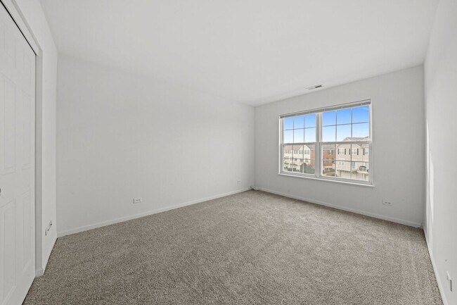 Building Photo - 760 Lambert Ln