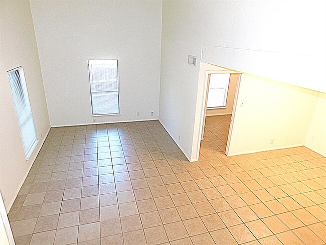 Building Photo - 8208 Hood Cir