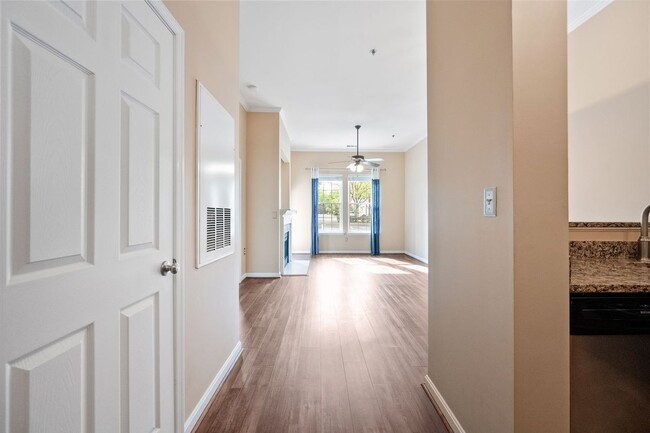 Building Photo - 171 Somervelle St