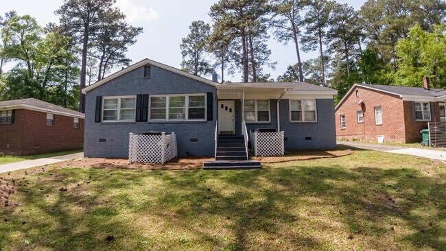 Building Photo - 1421 Colin Kelly Dr