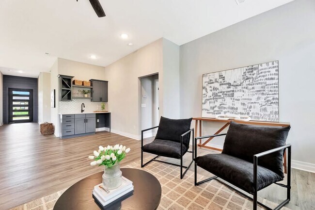Building Photo - 4658 W Emerald Bay Ct