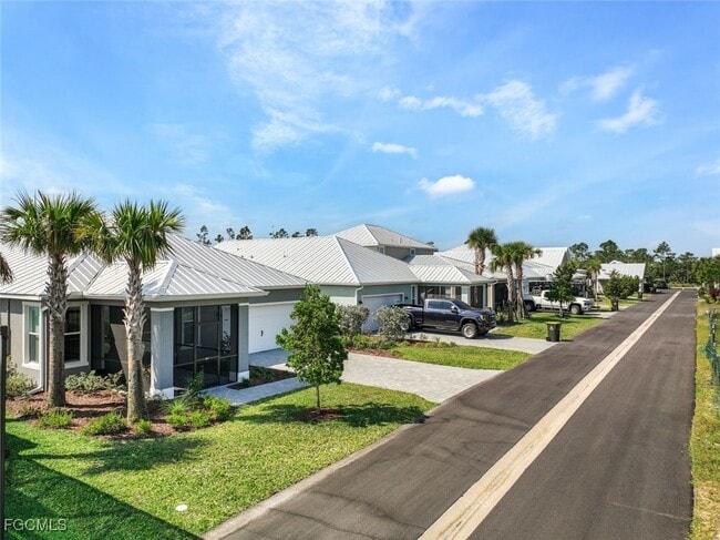Building Photo - 42090 Lake Timber Dr