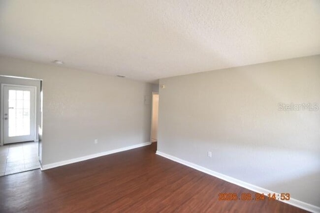 Building Photo - 4006 E Paris St