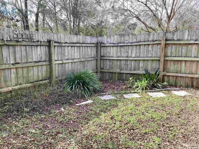 Building Photo - 2470 Trailwood Dr