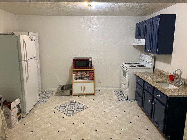 Building Photo - 291 Gemini Dr