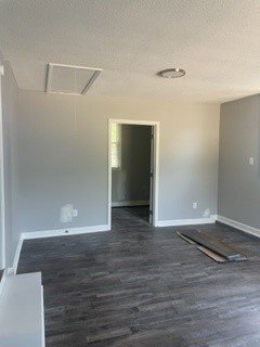 Building Photo - 215 Kirby Dr