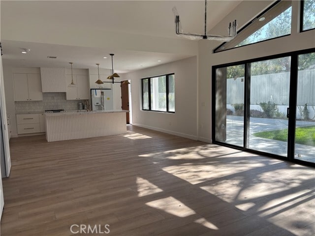 Building Photo - 4832 La Canada Blvd