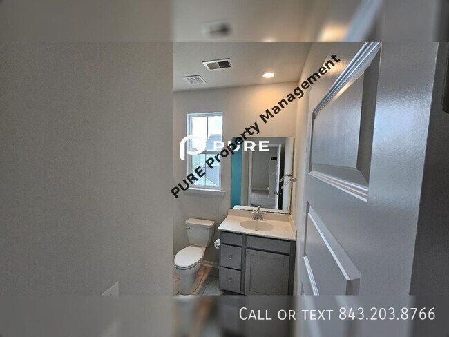 Building Photo - 203 Magnolia Garden Dr