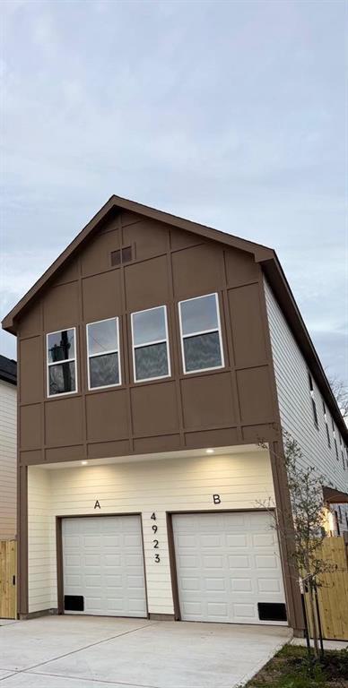 Building Photo - 4923 Pederson St