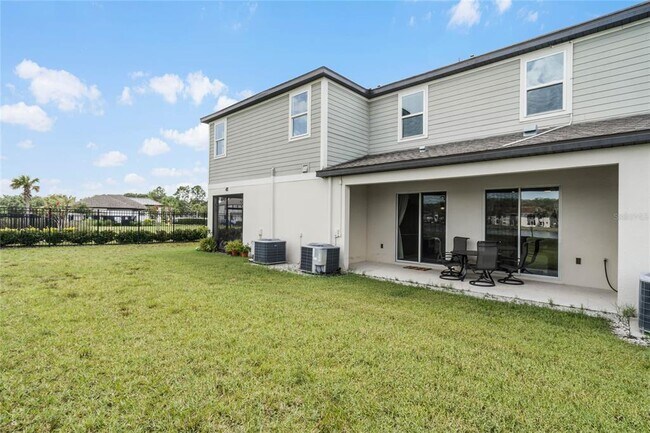 Building Photo - 15691 Willow Arbor Cir