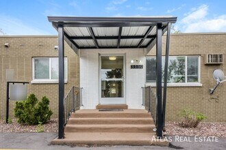 Building Photo - 3150 N Harlan St