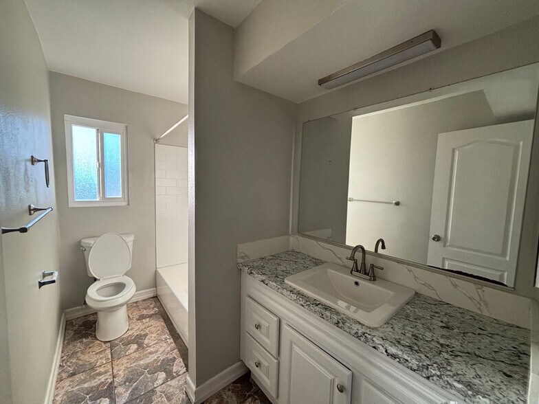 Building Photo - 15384 Perris Blvd