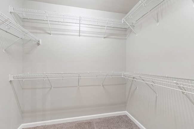 Building Photo - Beautiful End-Unit Townhome in Sought-After Breckenridge!