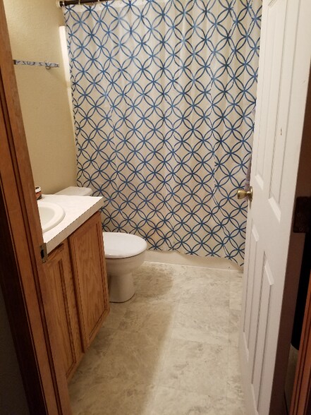 Building Photo - 2323 Ponderosa Ct