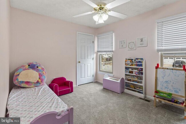 Building Photo - 6018 River Birch Ct