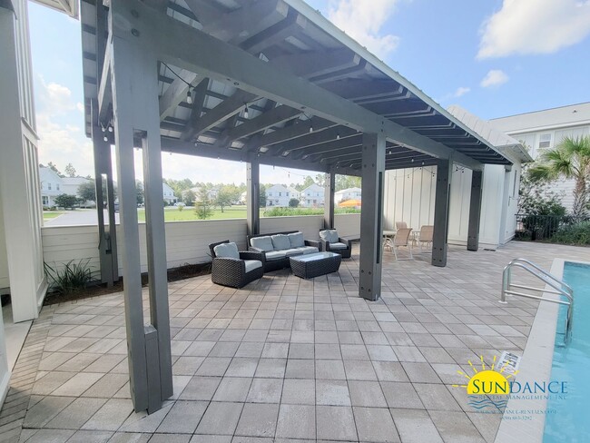 Building Photo - Magnificent 3 Bedroom Home in Santa Rosa B...