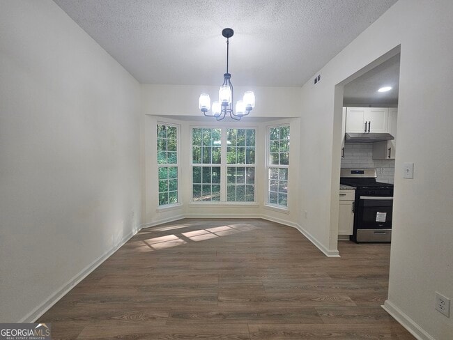 Building Photo - 150 Park Timbers Dr