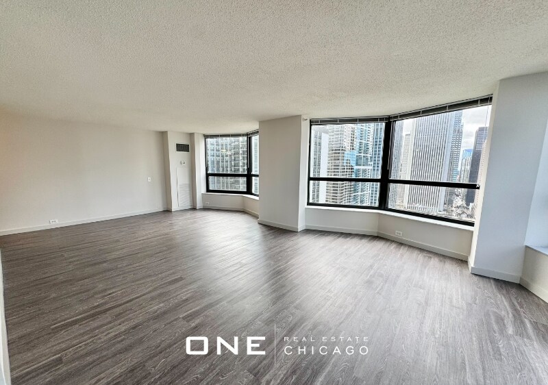 Building Photo - 190 N Harbor Dr