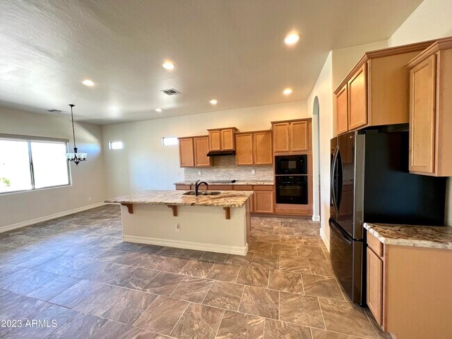 Building Photo - 8628 N Pierre Ct