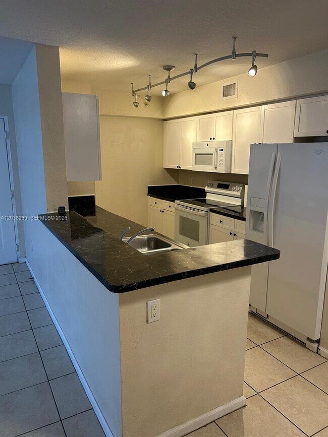 Building Photo - 15460 SW 284th St
