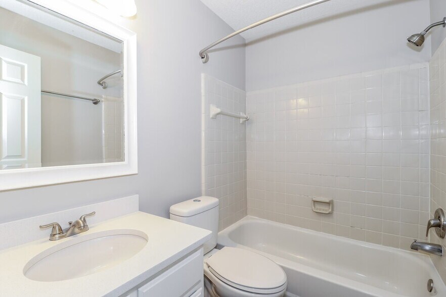 Building Photo - 7309 Schilling Cove E