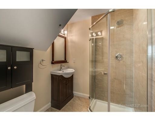 Building Photo - 49 Cook St