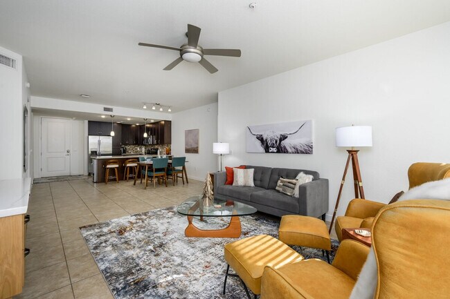 Building Photo - 5450 E Deer Valley Dr